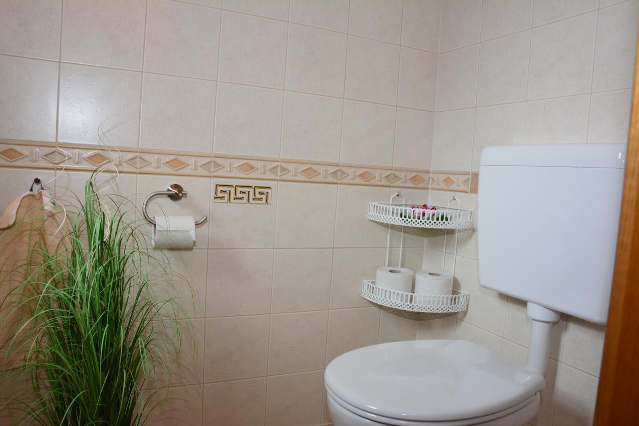 Apartamento Haus Ingrid Sankt Georgen ob Murau Exterior foto