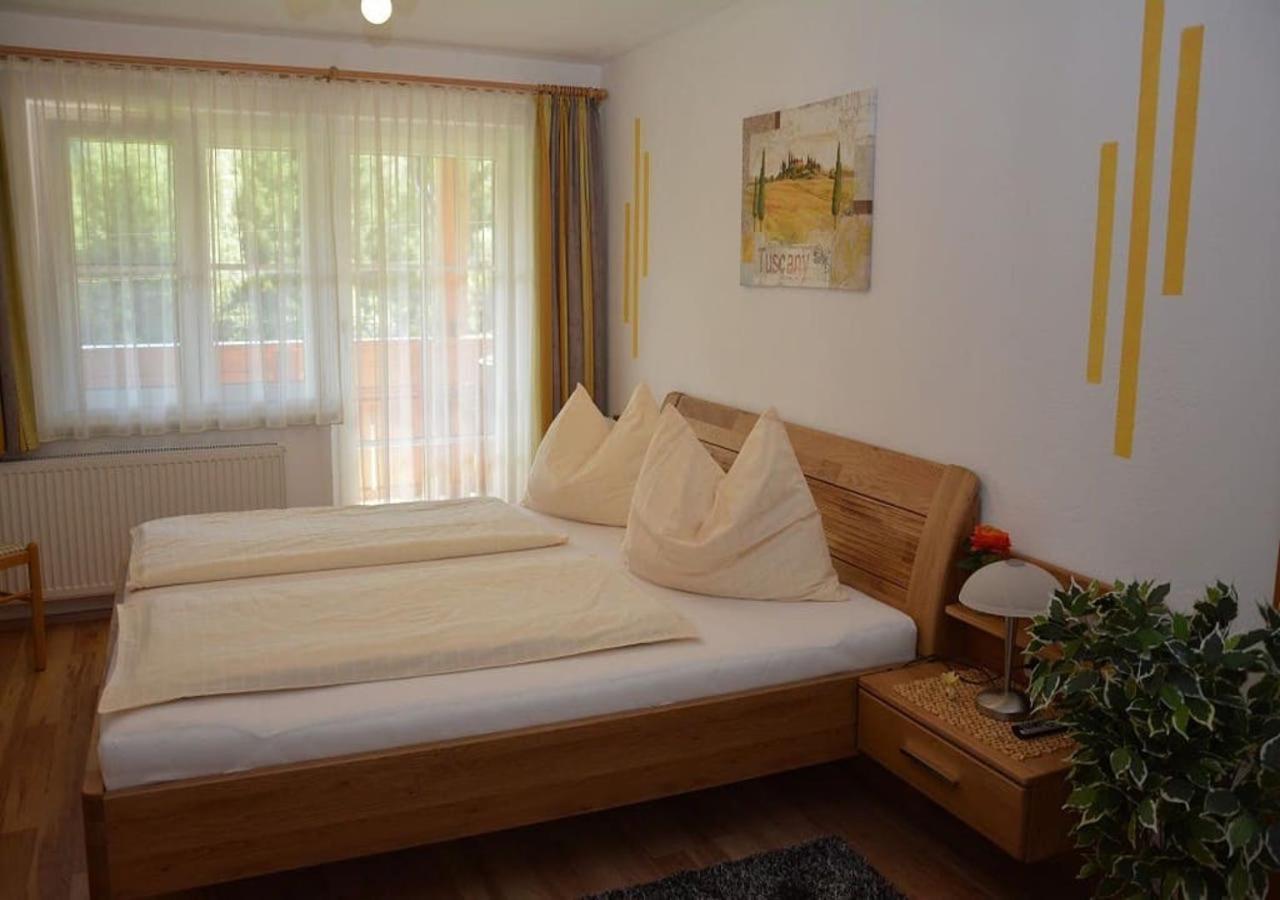 Apartamento Haus Ingrid Sankt Georgen ob Murau Habitación foto